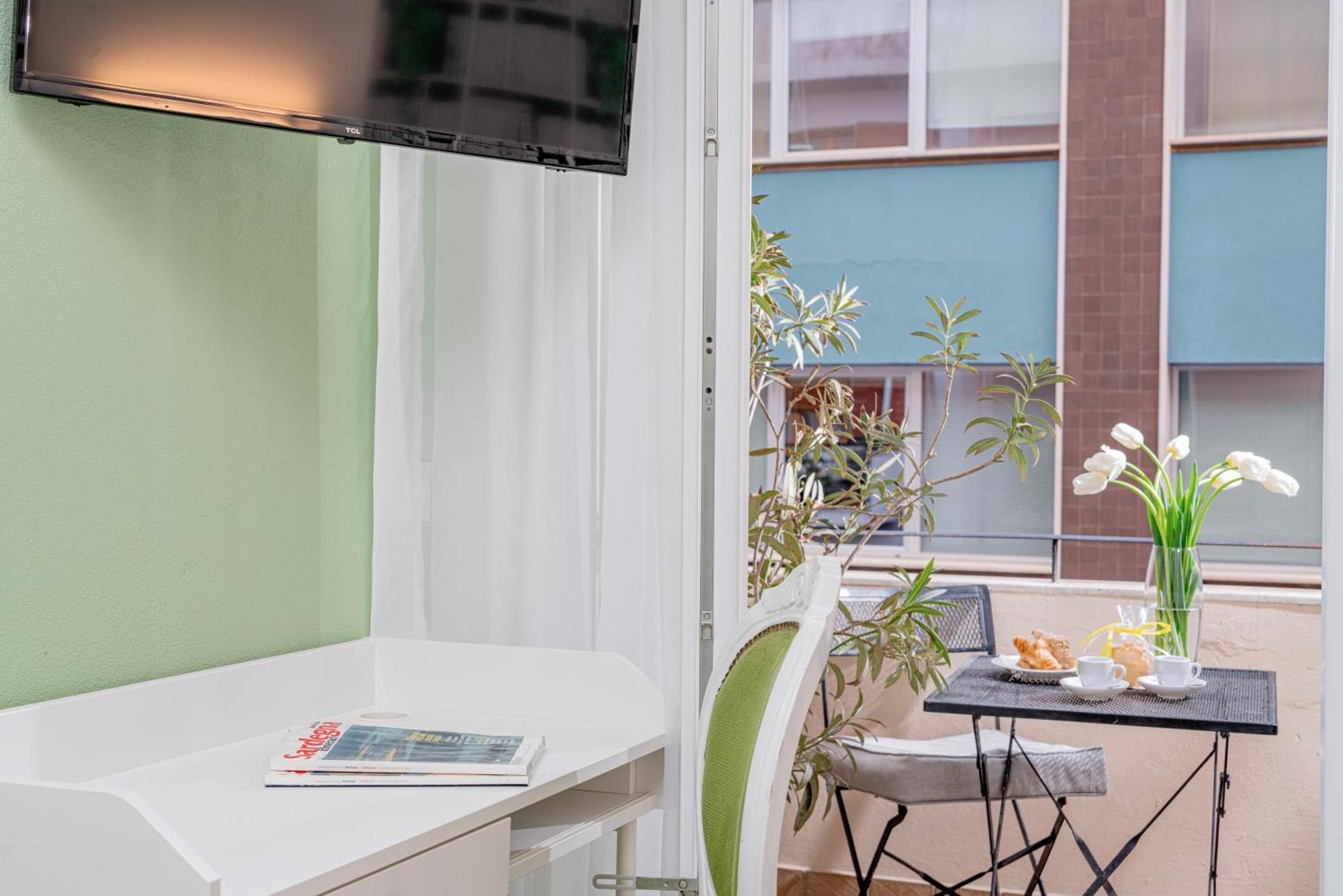 Dimore In Residenze Asproni 24 Cagliari Luaran gambar